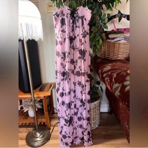Chic Pink Floral Maxi Dress